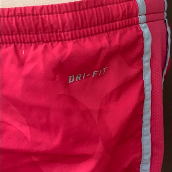 Pink Nike running shorts - Picture 4 of 4